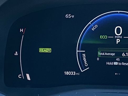 Certified 2025 Toyota Camry LE image 20