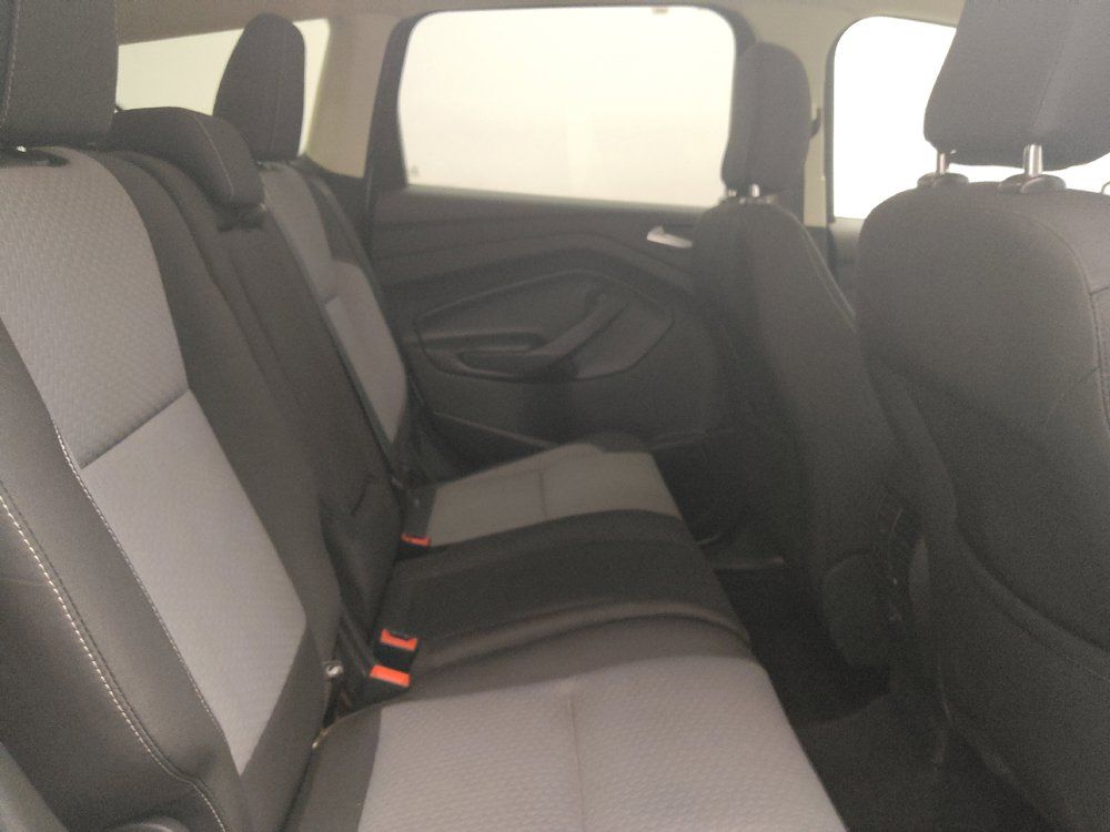 Used 2019 Ford Escape SE FWD image 19