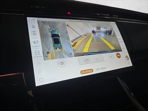 Certified 2025 Land Rover Range Rover Sport SE image 24