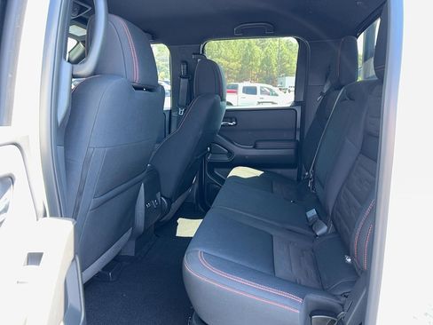 Used 2022 Nissan Frontier PRO-4X image 28