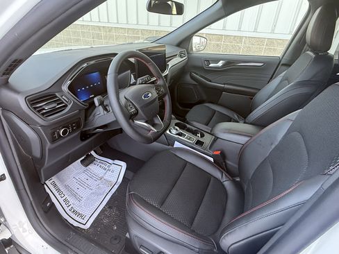 New 2026 Ford Escape ST-Line w/ Tech Pack #1 image 10