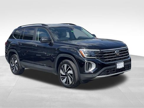 Certified 2026 Volkswagen Atlas SE AWD/4WD image 3
