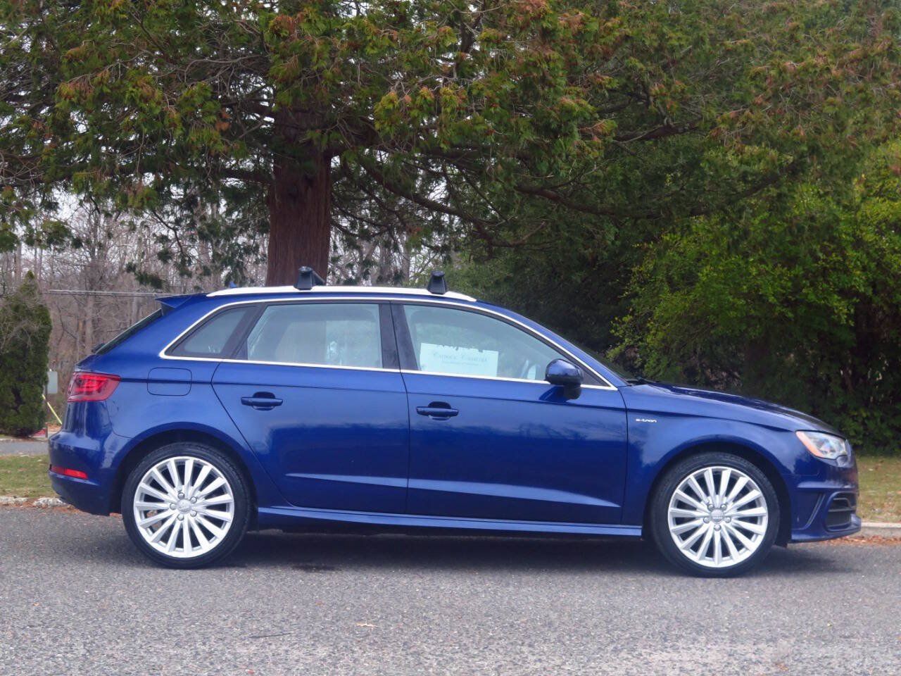 Used 2016 Audi A3 e-tron Prestige w/ Prestige Package FWD image 5