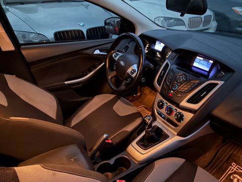 Used 2012 Ford Focus SE FWD image 13