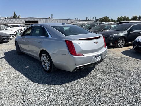 Used 2018 Cadillac XTS Luxury FWD image 5