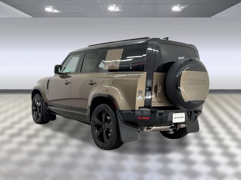 New 2026 Land Rover Defender 110 X-Dynamic SE AWD/4WD image 3