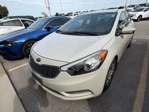 Used 2015 Kia Forte LX FWD image 8