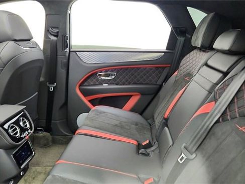 Used 2022 Bentley Bentayga Speed image 27