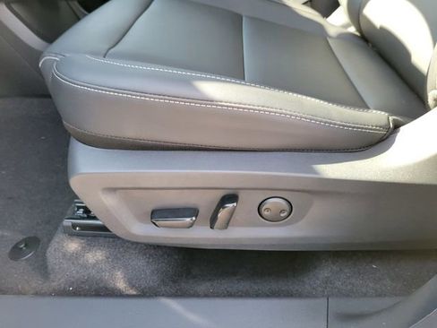 New 2025 Nissan Murano SL image 16