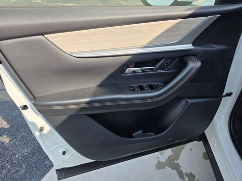 New 2025 MAZDA CX-90 3.3 Turbo w/ Preferred Package image 10