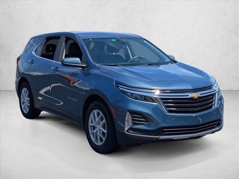 Used 2024 Chevrolet Equinox LT FWD image 3