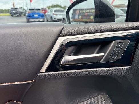 Used 2022 Mitsubishi Outlander SEL AWD/4WD image 13