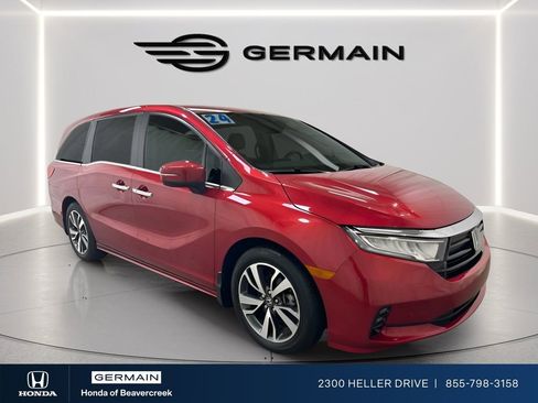 Used 2024 Honda Odyssey Touring image 2