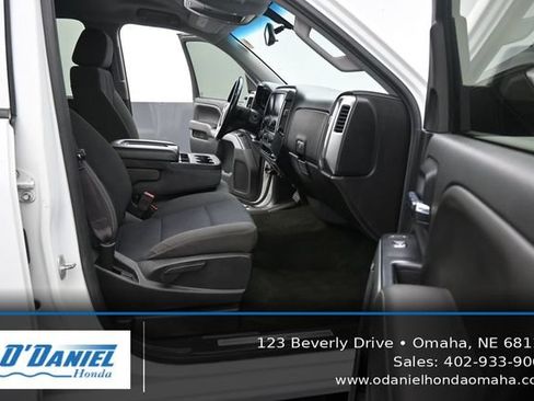 Used 2017 Chevrolet Silverado 1500 LT w/ All Star Edition AWD/4WD image 39