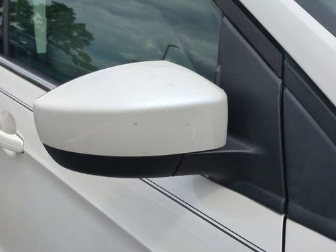 Used 2017 Ford Escape SE FWD image 12