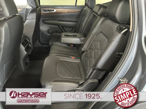 Used 2025 Volkswagen Atlas SE AWD/4WD image 30