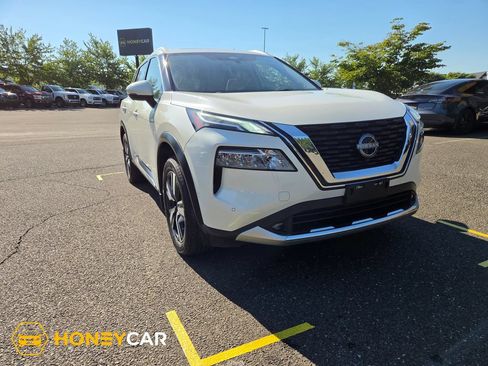 Used 2022 Nissan Rogue Platinum w/ Head-Up Display Package AWD/4WD image 1