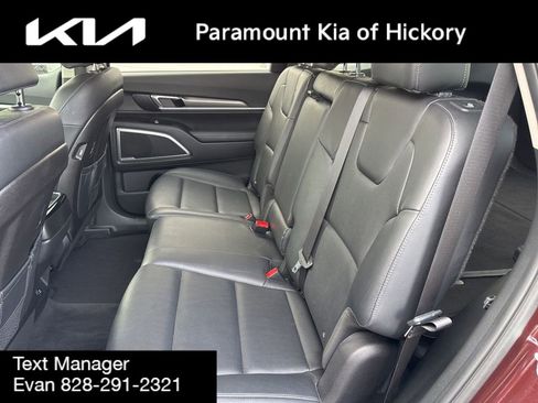 Used 2022 Kia Telluride LX image 17