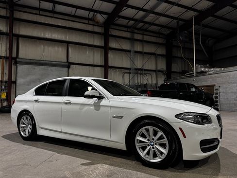 Used 2014 BMW 528i Sedan image 3