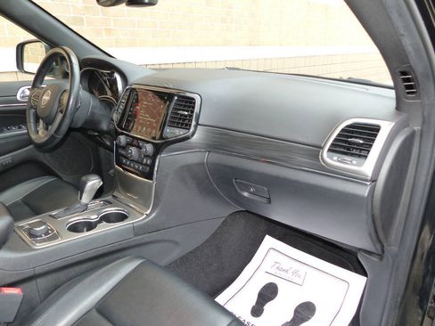 Used 2021 Jeep Grand Cherokee Limited AWD/4WD image 35
