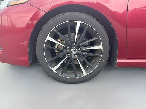 Used 2018 Toyota Camry XSE w/ Audio Package FWD image 12
