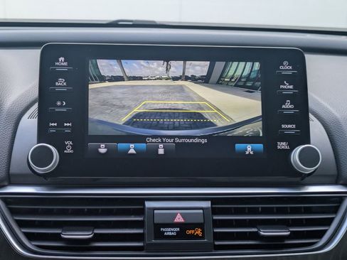 Used 2020 Honda Accord EX image 22