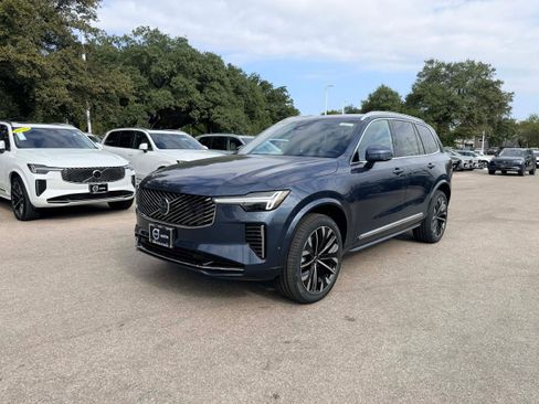 Used 2026 Volvo XC90 B6 Plus w/ Protection Package Premier AWD/4WD image 2