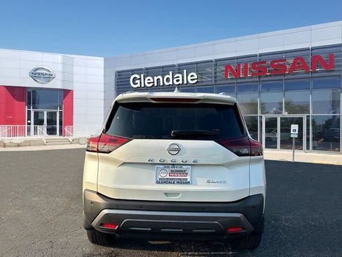 Certified 2023 Nissan Rogue SL w/ SL Premium Package AWD/4WD image 4