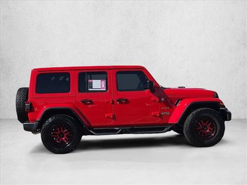 Used 2024 Jeep Wrangler Unlimited Sahara w/ Technology Group AWD/4WD image 4