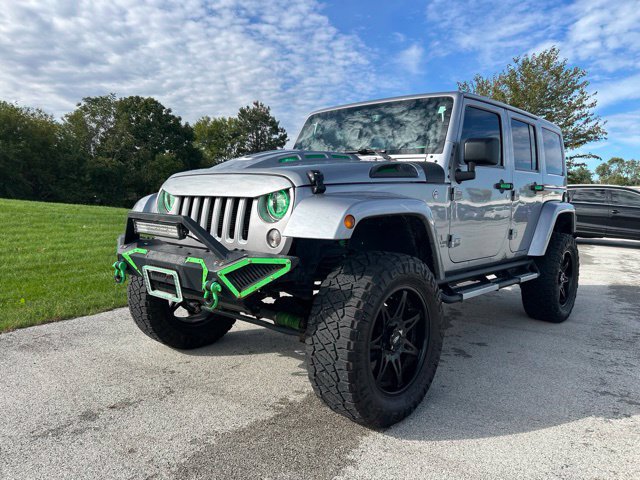 Used 2017 Jeep Wrangler Unlimited Sahara AWD/4WD image 1