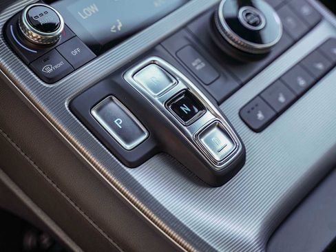 Used 2023 Hyundai Palisade Calligraphy image 15