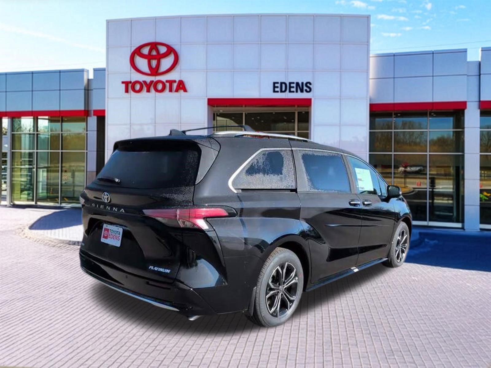 New 2026 Toyota Sienna Platinum AWD/4WD image 3