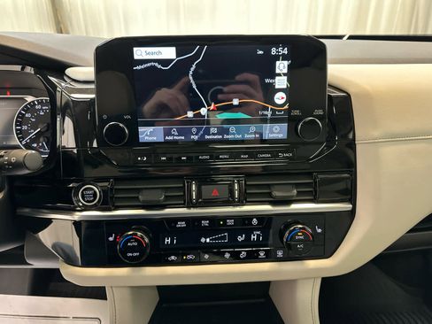 Certified 2024 Nissan Pathfinder SL w/ SL Premium Package image 7