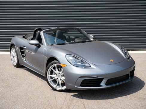 Used 2025 Porsche 718 Boxster RWD image 21