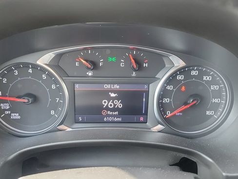 Used 2024 GMC Terrain SLT FWD image 22