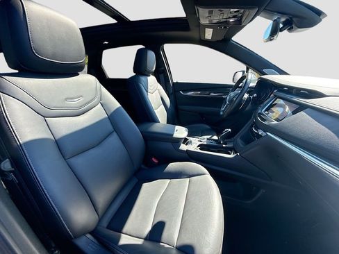 Certified 2023 Cadillac XT5 Sportv w/ Technology Package image 29
