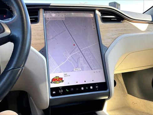 Used 2018 Tesla Model S 75D image 34