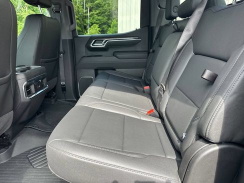 Used 2025 Chevrolet Silverado 1500 LTZ AWD/4WD image 21