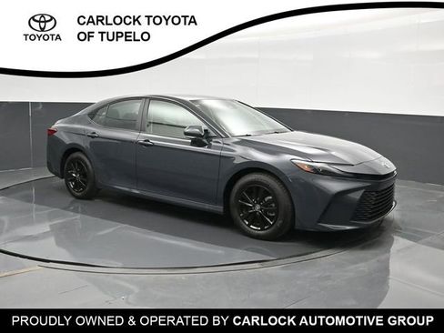 Used 2026 Toyota Camry LE FWD image 5