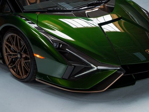 Used 2021 Lamborghini Sian Roadster AWD/4WD image 12