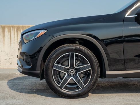 Certified 2026 Mercedes-Benz GLC 300 4MATIC image 12