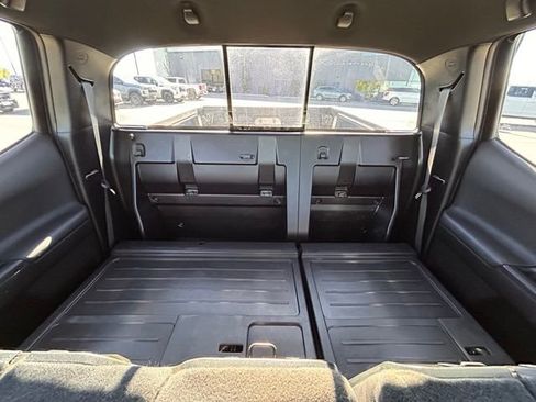 Used 2023 Toyota Tacoma TRD Off-Road image 30