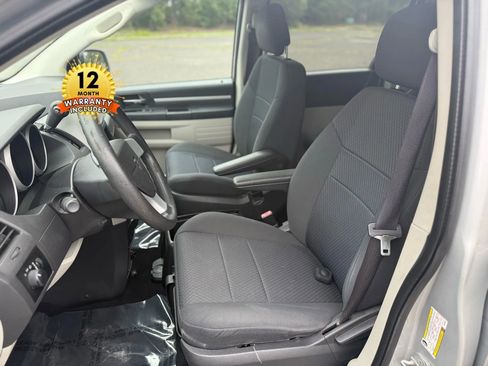 Used 2010 Dodge Grand Caravan SE w/ Climate Group image 61