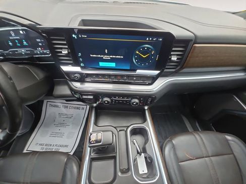 Used 2023 Chevrolet Silverado 1500 High Country w/ High Country Premium Package image 11