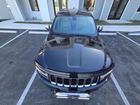 Used 2014 Jeep Grand Cherokee Limited image 3