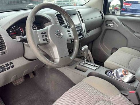 Used 2019 Nissan Frontier SV AWD/4WD image 12