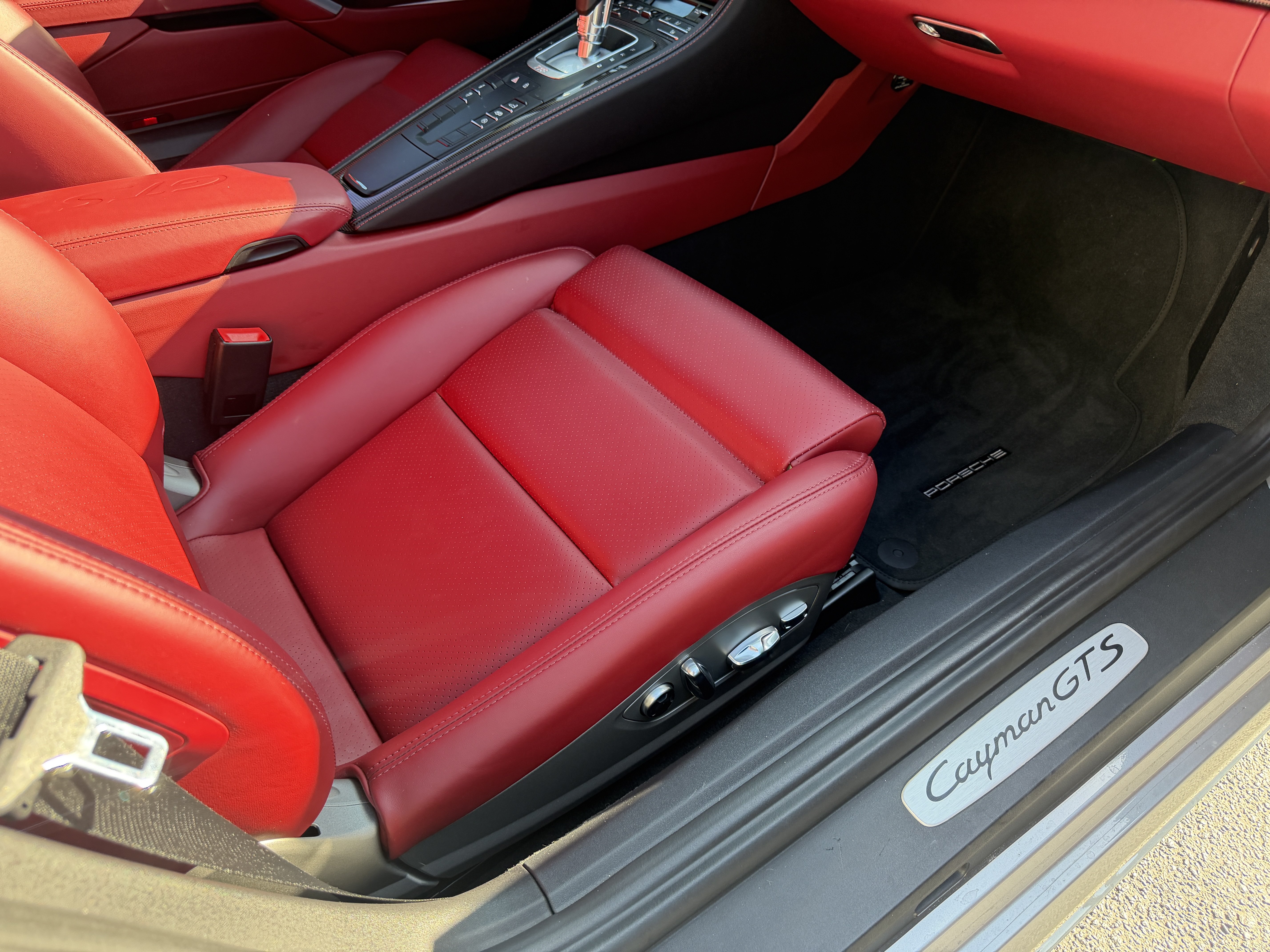 Certified 2021 Porsche 718 Cayman GTS RWD image 16