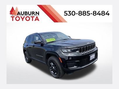 Used 2023 Jeep Grand Cherokee Laredo w/ Luxury Tech Group I