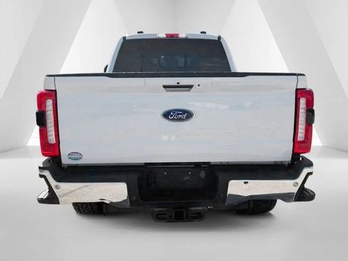 Used 2023 Ford F250 Lariat w/ Chrome Package AWD/4WD image 6
