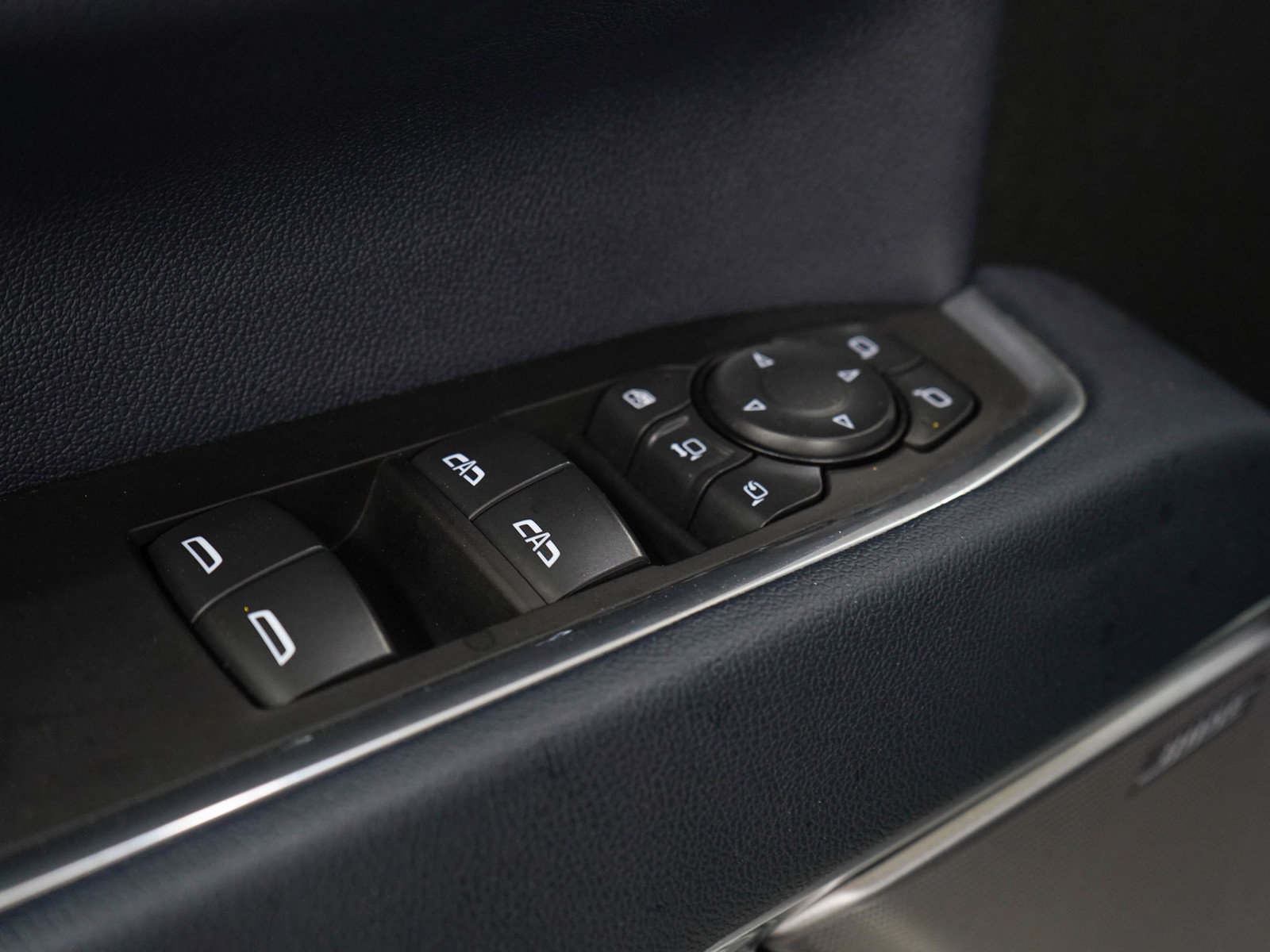 Used 2025 Chevrolet Silverado 2500 High Country w/ High Country Premium Package AWD/4WD image 23